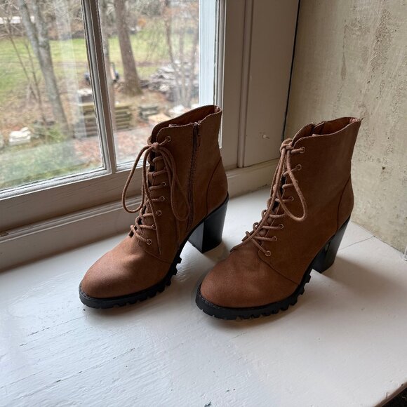 Forever 21 Brown Lace Up Heeled Combat Ankle Boots - Picture 2 of 4